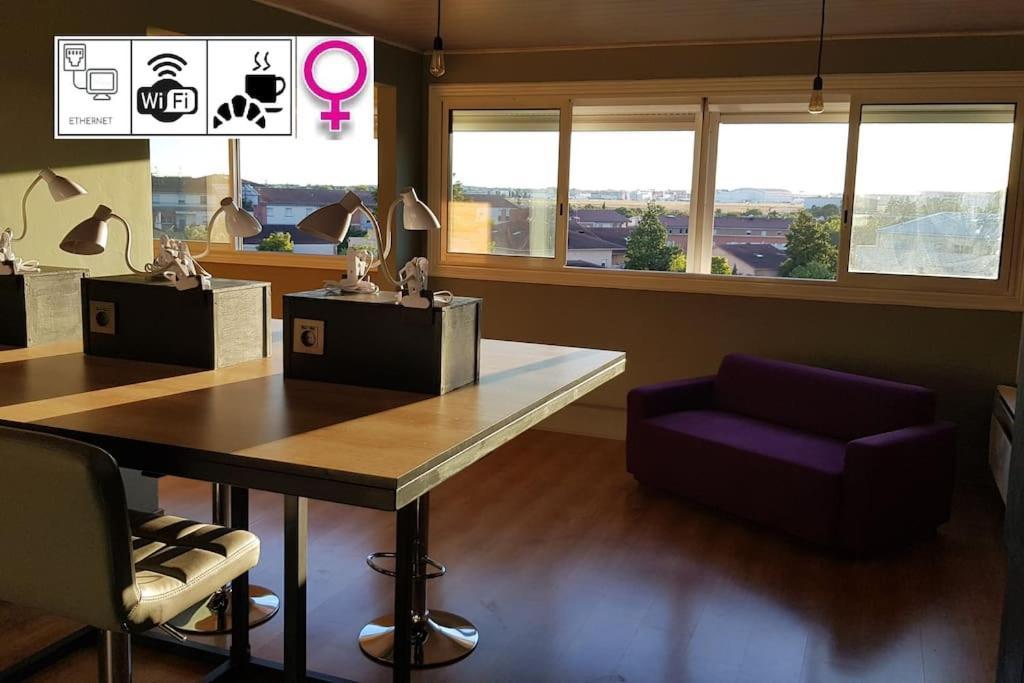 Bed & Working - Tramway - Chambres Partagees De 4 Lits Toulouse Bagian luar foto