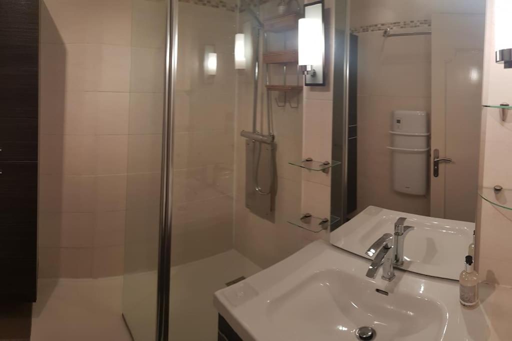 Bed & Working - Tramway - Chambres Partagees De 4 Lits Toulouse Bagian luar foto